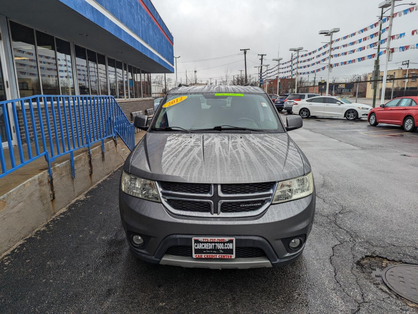 2012 GRAY Dodge Journey SXT (3C4PDCBG8CT) with an 3.6L V6 DOHC 24V engine, 6-Speed Automatic transmission, located at 7600 S Western Ave., Chicago, IL, 60620, (773) 918-3980, 0.000000, 0.000000 - Photo#2